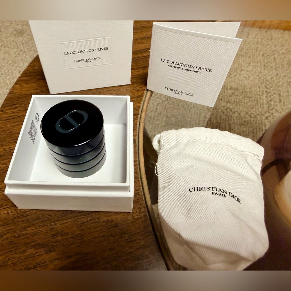 Dior La Collection Privée Interchangeable Couture Caps for 6.8 oz Bottles.